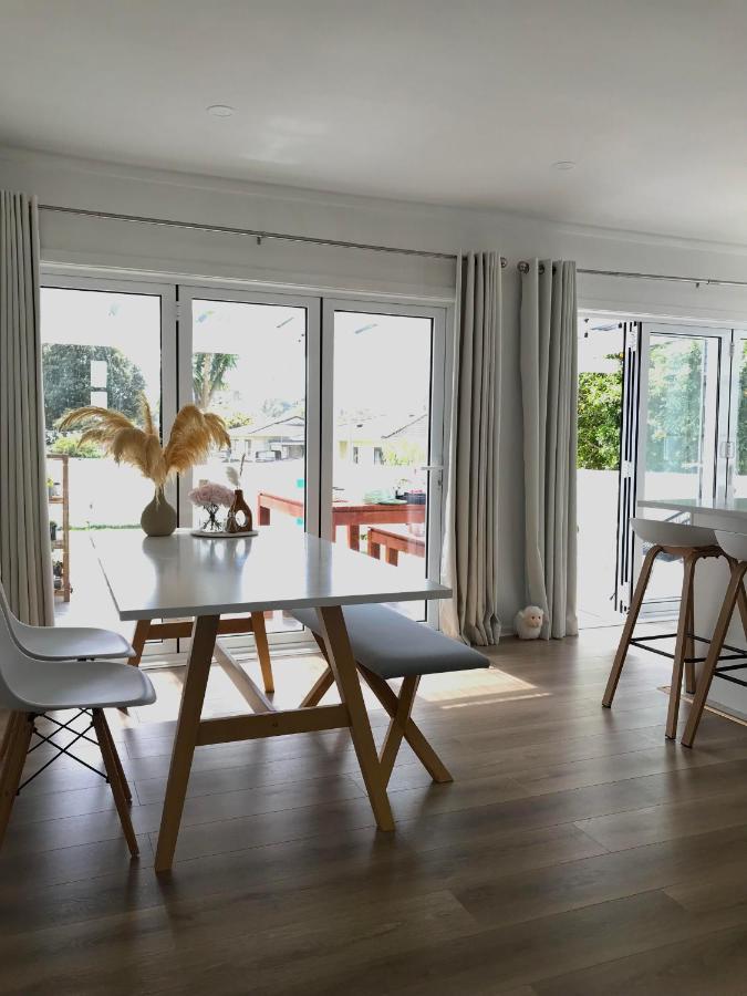 Bright & Comfy Stay In Newly Renovated Home With Parking Оукланд Екстериор снимка