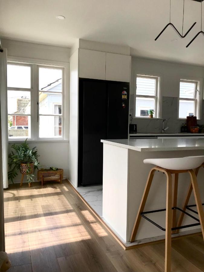 Bright & Comfy Stay In Newly Renovated Home With Parking Оукланд Екстериор снимка